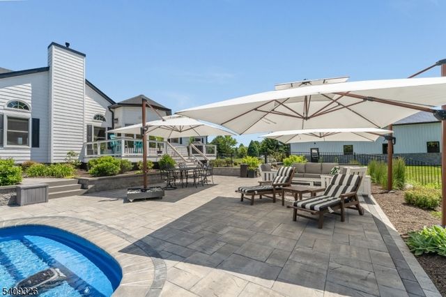 16 Wolverton Rd, Franklin Twp., NJ 08867