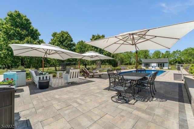 16 Wolverton Rd, Franklin Twp., NJ 08867