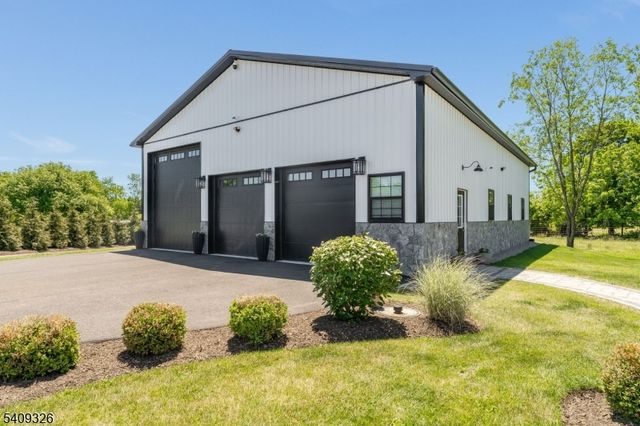 16 Wolverton Rd, Franklin Twp., NJ 08867