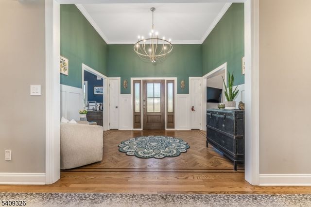 16 Wolverton Rd, Franklin Twp., NJ 08867