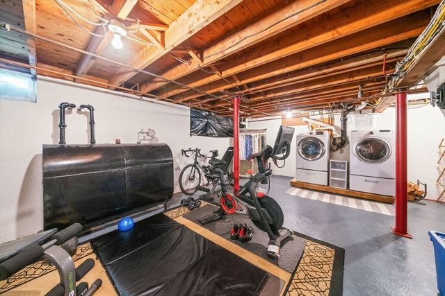 32 Anawan Rd, North Attleboro, MA 02760