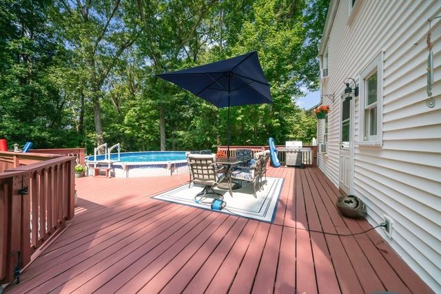 32 Anawan Rd, North Attleboro, MA 02760
