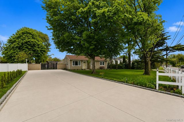 1016 Howells Road, Bay Shore, NY 11706