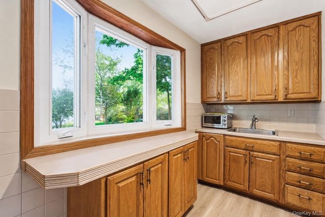1016 Howells Road, Bay Shore, NY 11706