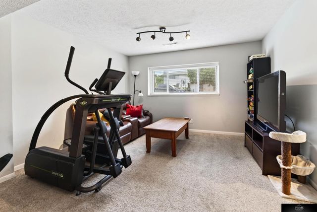 19018 Morrissey Circle, Elkhorn, NE 68022