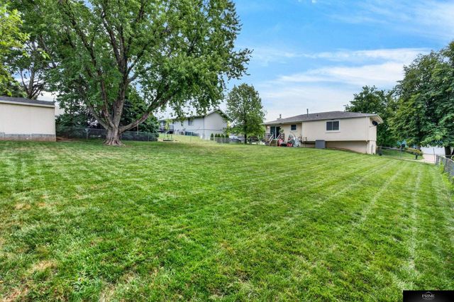19018 Morrissey Circle, Elkhorn, NE 68022
