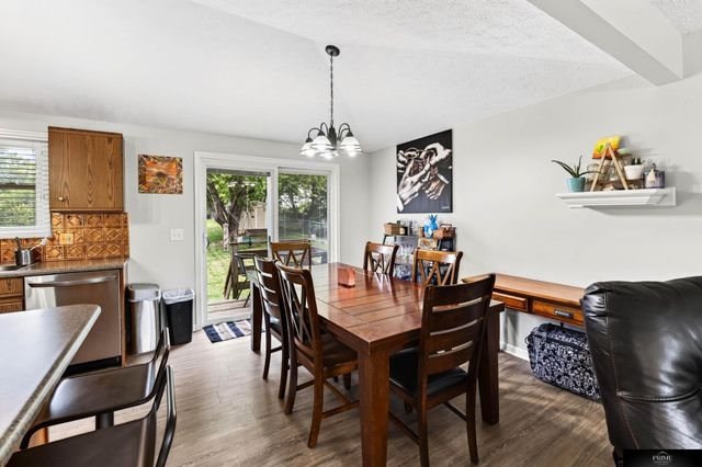 19018 Morrissey Circle, Elkhorn, NE 68022
