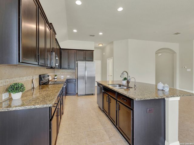 2274 SUN STONE PL, New Braunfels, TX 78130