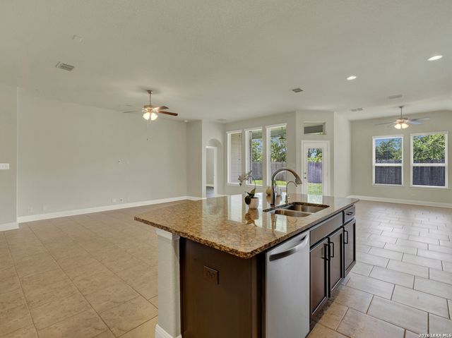 2274 SUN STONE PL, New Braunfels, TX 78130