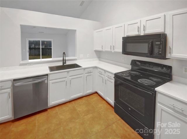 10804 Gardenia Street, Charlotte, NC 28215