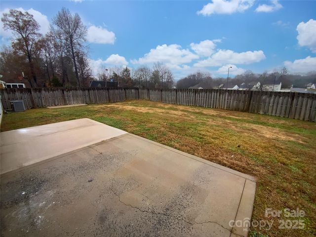 10804 Gardenia Street, Charlotte, NC 28215