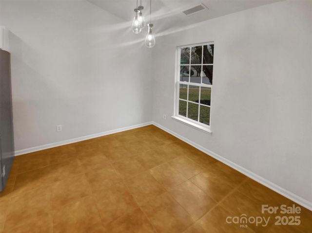 10804 Gardenia Street, Charlotte, NC 28215