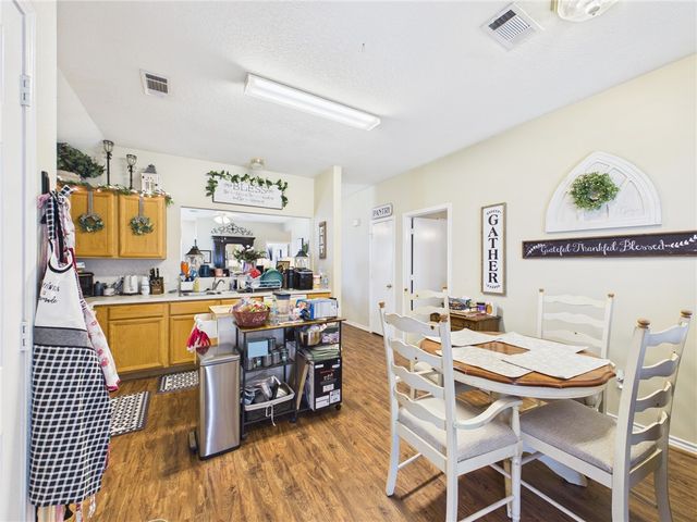 1604 Enloe Court, Bryan, TX 77802