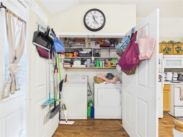 1604 Enloe Court, Bryan, TX 77802