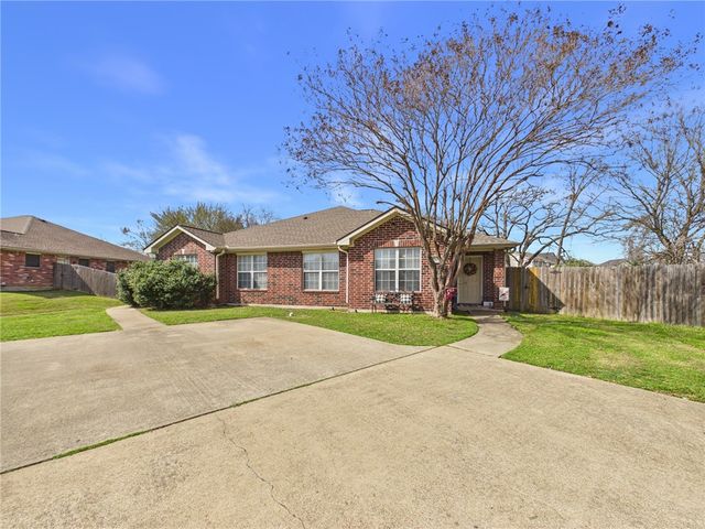 1604 Enloe Court, Bryan, TX 77802