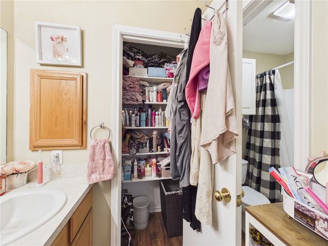 1604 Enloe Court, Bryan, TX 77802