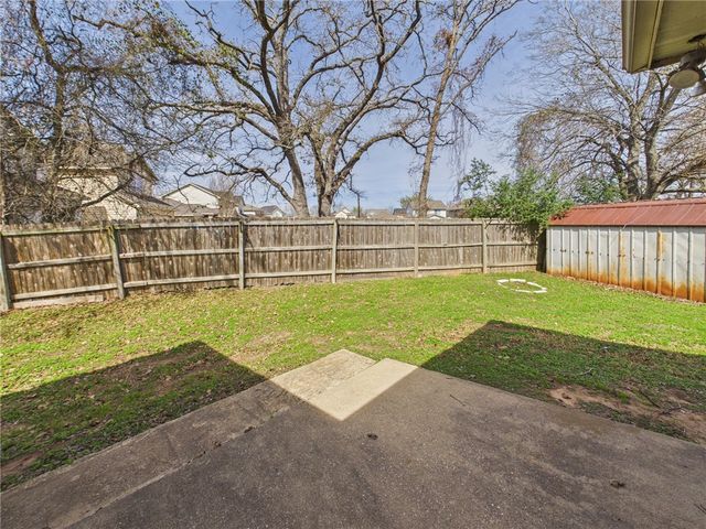 1604 Enloe Court, Bryan, TX 77802