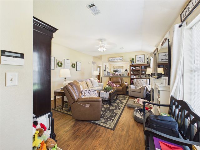 1604 Enloe Court, Bryan, TX 77802