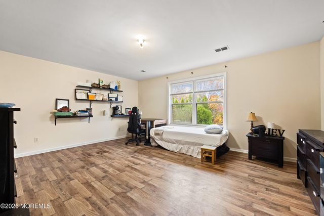 74 Wildwood Avenue, Edison, NJ 08837