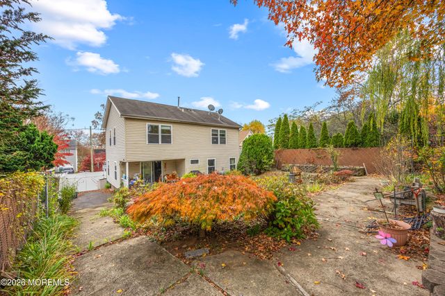 74 Wildwood Avenue, Edison, NJ 08837
