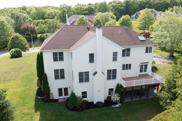 10 Valley View Dr, Grafton, MA 01536