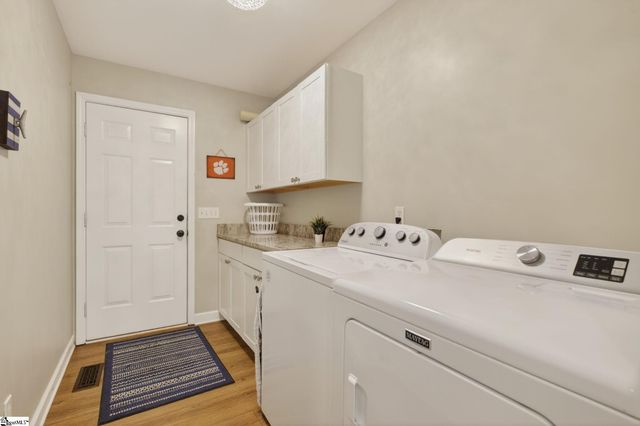 322 Shorecrest Drive, Seneca, SC 29672
