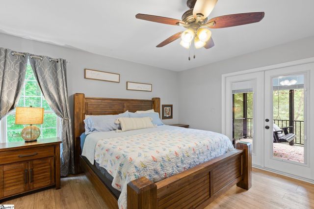322 Shorecrest Drive, Seneca, SC 29672