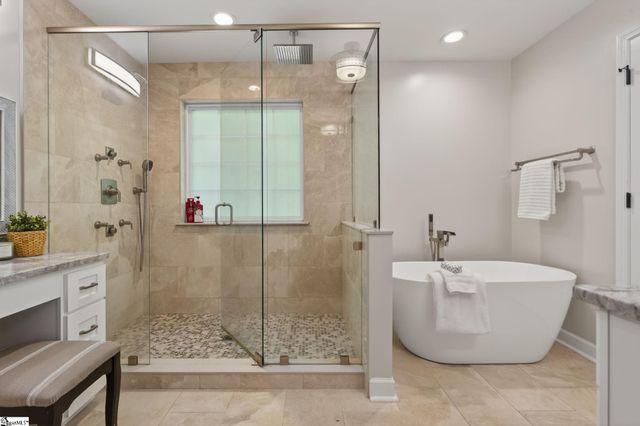 322 Shorecrest Drive, Seneca, SC 29672