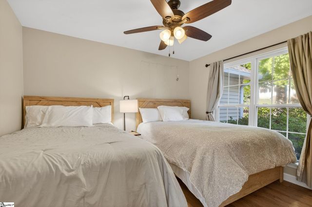 322 Shorecrest Drive, Seneca, SC 29672