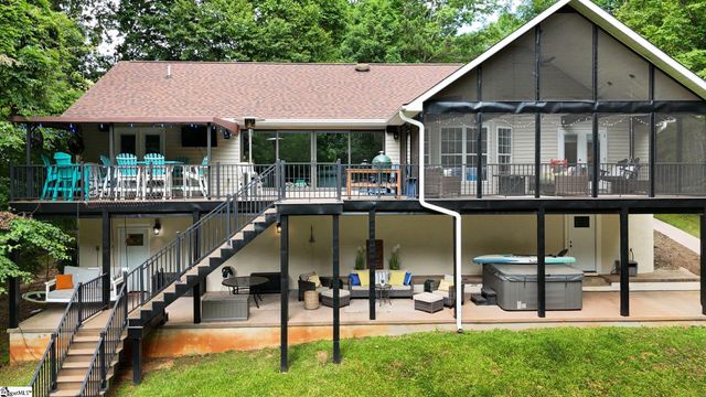 322 Shorecrest Drive, Seneca, SC 29672