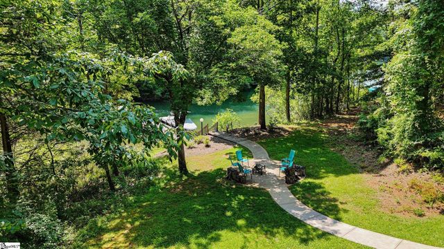 322 Shorecrest Drive, Seneca, SC 29672