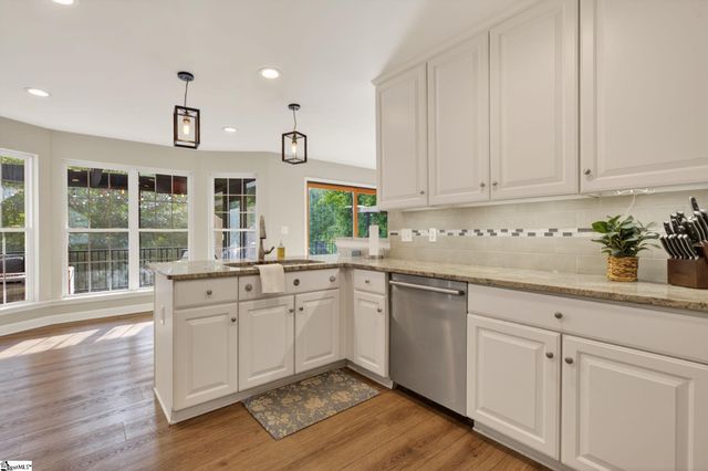 322 Shorecrest Drive, Seneca, SC 29672