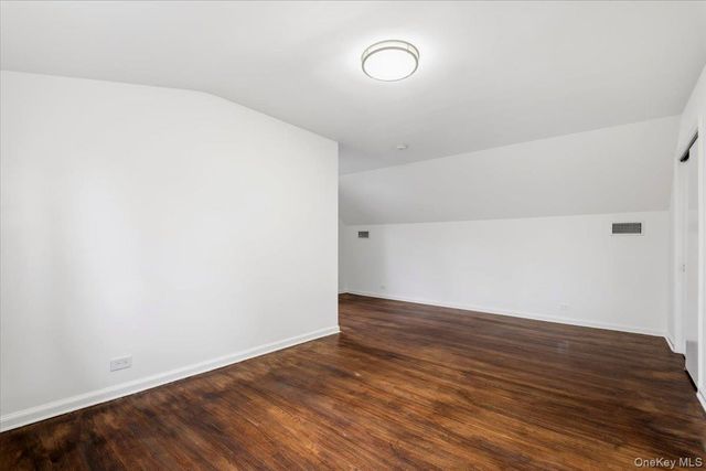 35 Kass Road, White Plains, NY 10605