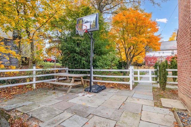 35 Kass Road, White Plains, NY 10605