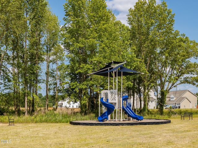 542 Winding Crk Drive, Lillington, NC 27546