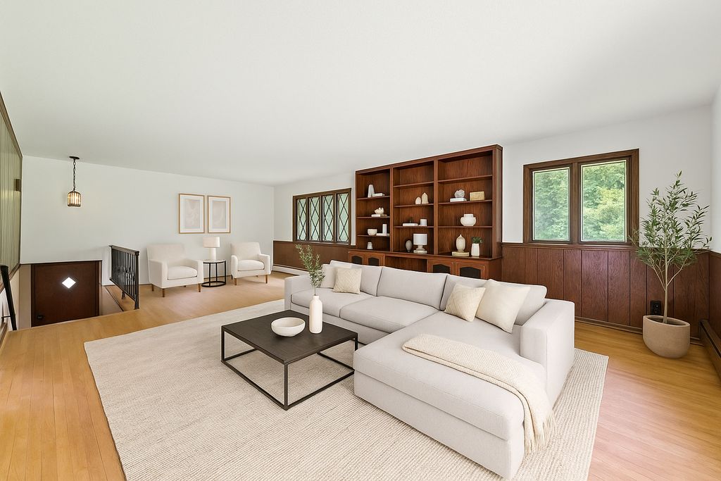 745 Crosstown Boulevard NE, Ham Lake, MN 55304