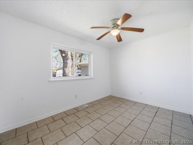 3118 S 115th East Street East, Tulsa, OK 74146