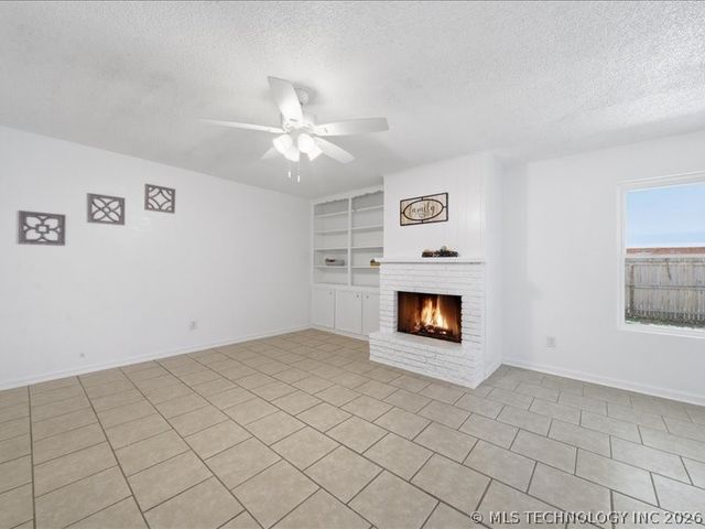 3118 S 115th East Street East, Tulsa, OK 74146