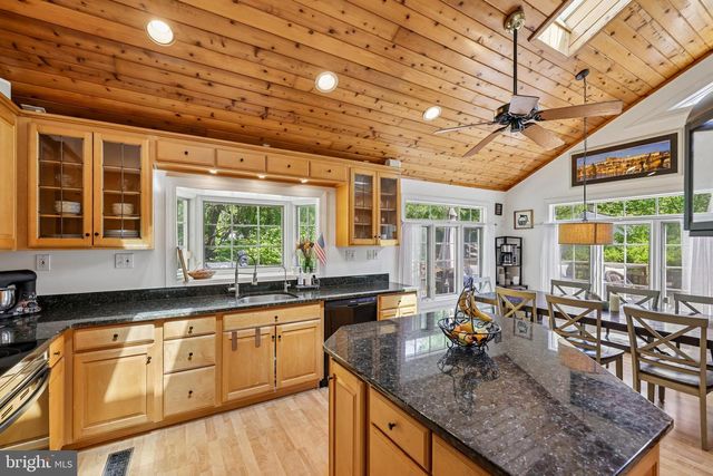 6428 DEEP CALM, Columbia, MD 21045