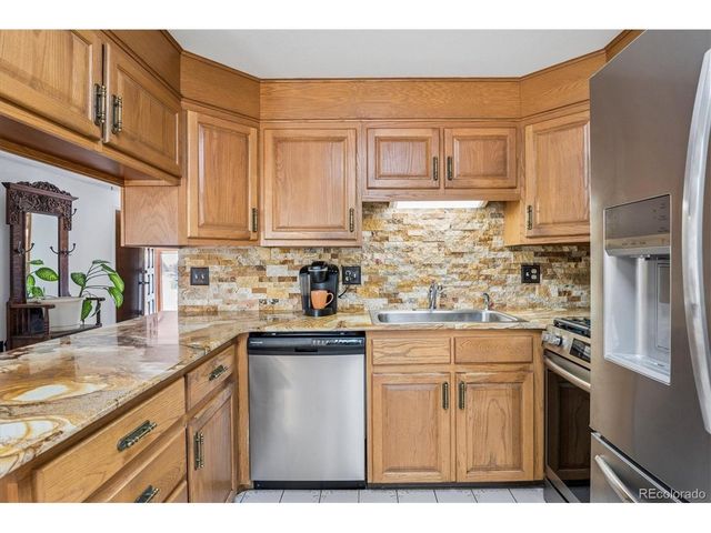 7027 W 70th Ave, Arvada, CO 80003