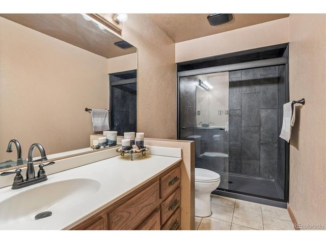 7027 W 70th Ave, Arvada, CO 80003