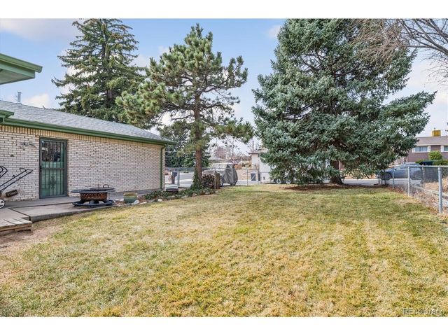 7027 W 70th Ave, Arvada, CO 80003