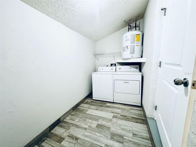 11932 125TH STREET B, Largo, FL 33774