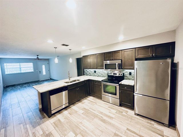 11932 125TH STREET B, Largo, FL 33774