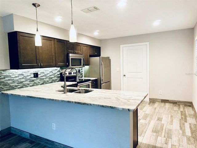 11932 125TH STREET B, Largo, FL 33774