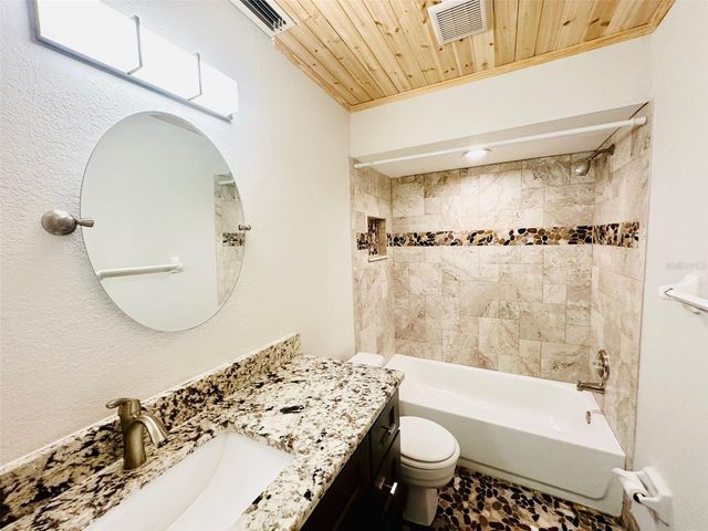 11932 125TH STREET B, Largo, FL 33774