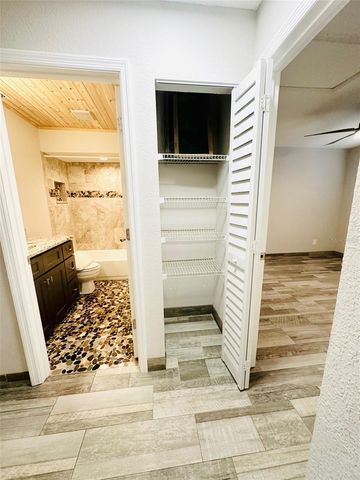 11932 125TH STREET B, Largo, FL 33774