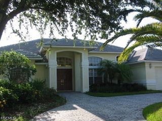 11761 Pinewood Lakes DR, Fort Myers, FL 33913