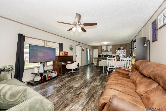 34151 Cane Market Rd, Walker, LA 70785