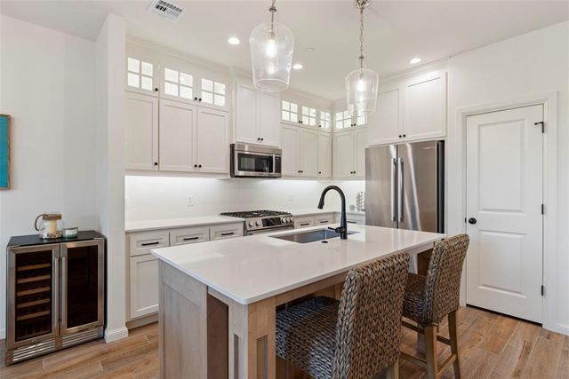 729 Montauk Way, Edmond, OK 73034